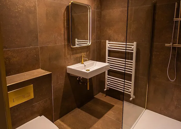 Guest house Fellpack House 4*